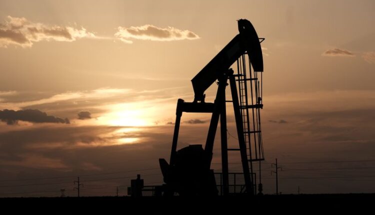 وكالة الطاقة: طلب النفط سيهبط فصليا للمرة الأولى خلال 10 سنوات بسبب الفيروس