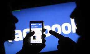 خطأ في "تطبيق فيسبوك" يرسل طلبات صداقة بشكل عشوائي