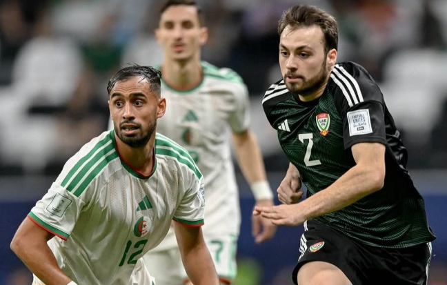 الأبيض الإماراتي يقصي الجزائر حامل اللقب ويتأهل إلى نصف نهائي كأس العرب قطر 2025