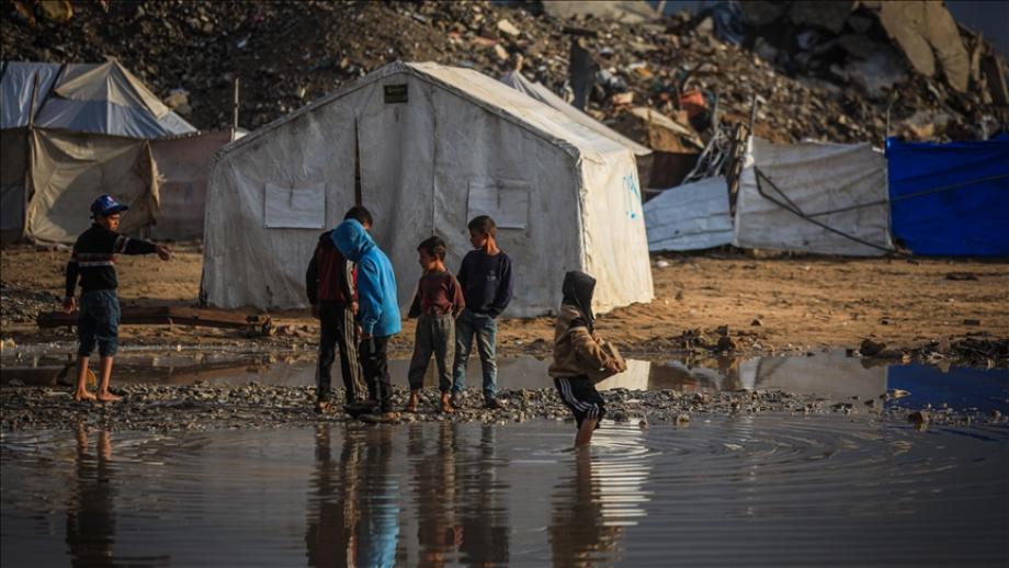 المنخفض القطبي "بيرون" يفاقم معاناة النازحين في غزة ويغرق آلاف الخيام وسط مخاوف من كارثة إنسانية متصاعدة