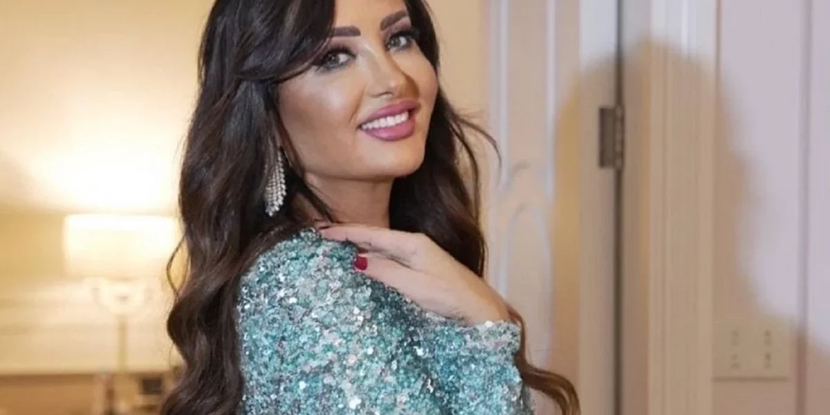 لطيفة تُكرَّم في ملتقى "التميز والإبداع العربي" وتكشف عن رغبتها في العودة إلى التمثيل