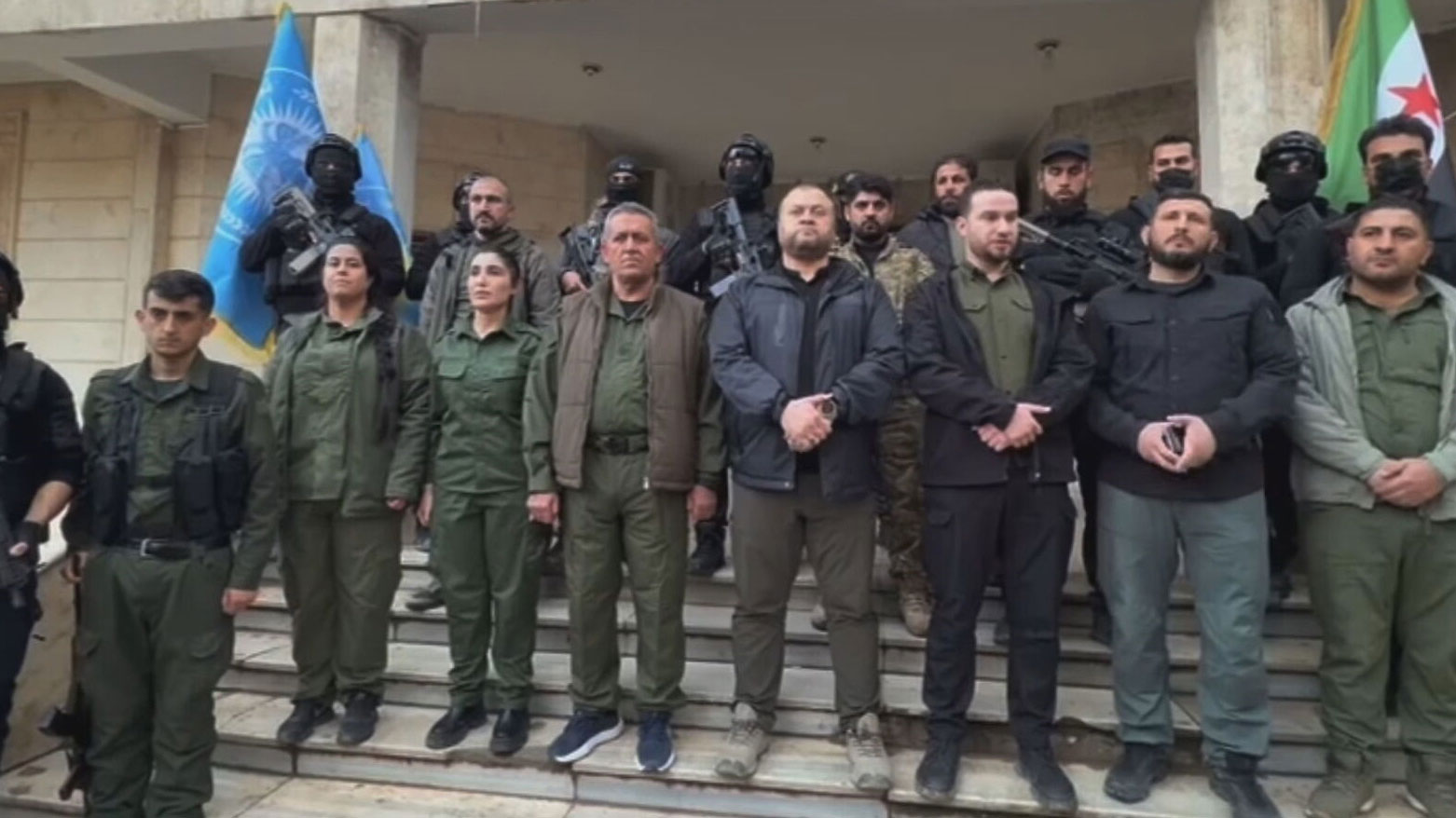 قوى الأمن الداخلي السورية تبدأ استلام المباني الأمنية في القامشلي تنفيذًا لاتفاق مع «قسد»