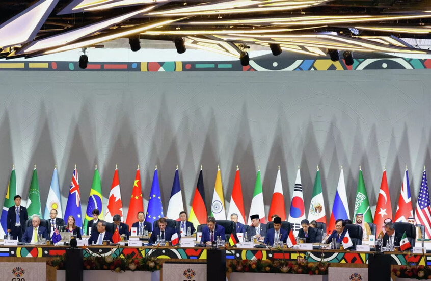 فرنسا تدعو لعودة جنوب إفريقيا إلى مجموعة العشرين وسط رفض أمريكي وتوتر دبلوماسي متصاعد