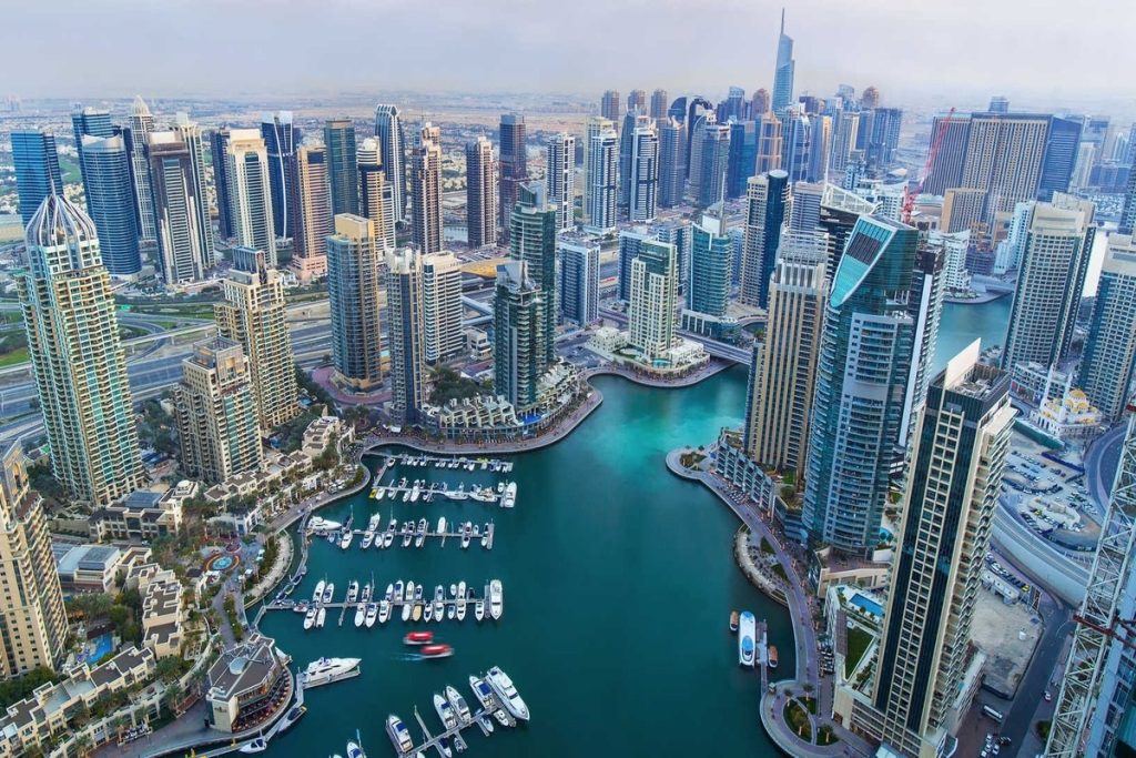 استثمارات السياحة في الإمارات تقفز إلى 34.4 مليار درهم.. والقطاع يقترب من 252 ملياراً من النات
