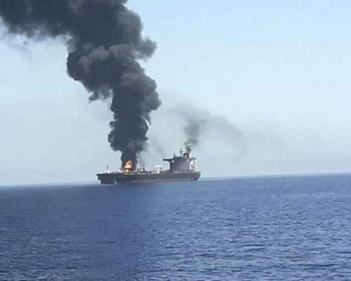 هجمات تضرب ناقلتي نفط وكيماويات في هرمز والبحر الأسود.. ونجاة 24 بحاراً هندياً