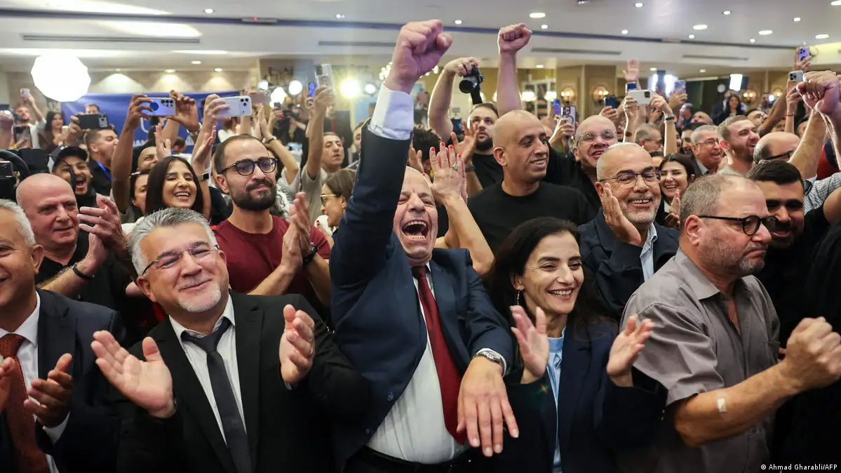 الأحزاب العربية كلمة الفصل في تشكيل حكومة إسرائيل.. ونتنياهو يتحرك لقطع الطريق أمام المعارضة