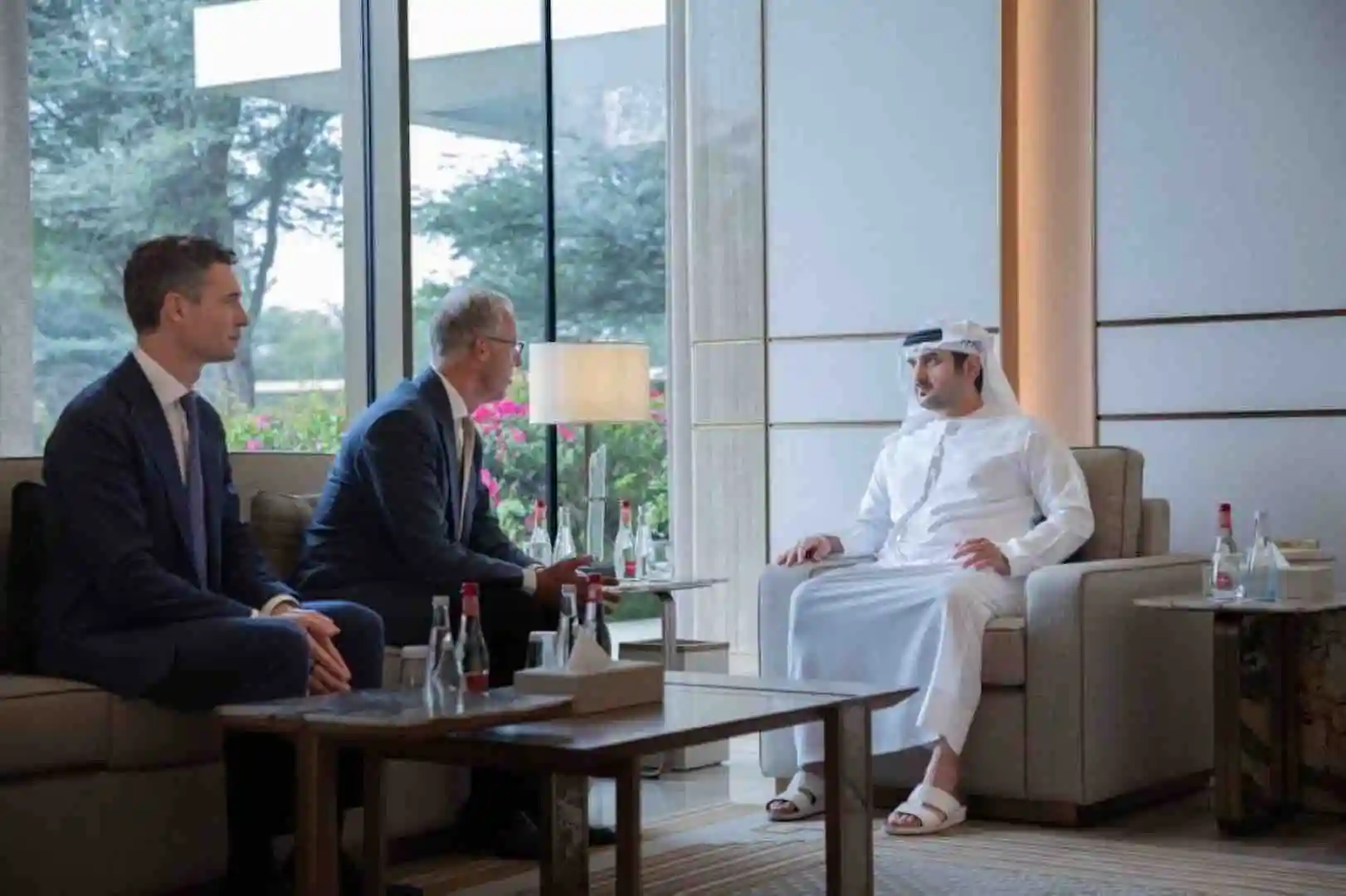 مكتوم بن محمد يبحث مع سي في سي ماراثون فرص توسيع الاستثمارات وإدارة الأصول في دبي