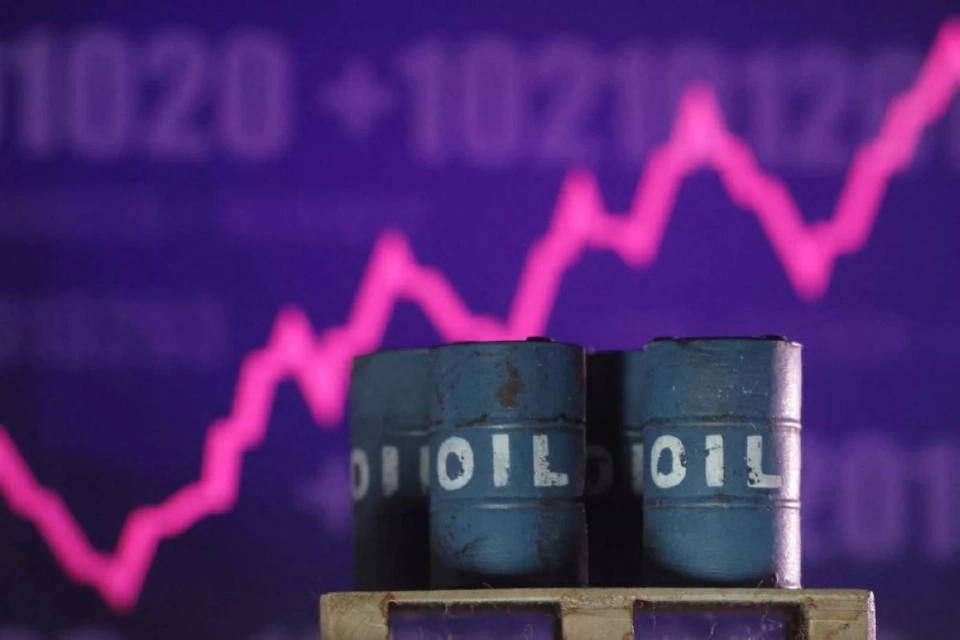 النفط يستقر في التعاملات الآسيوية وسط ترقب مسار الحرب وإمدادات الشرق الأوسط